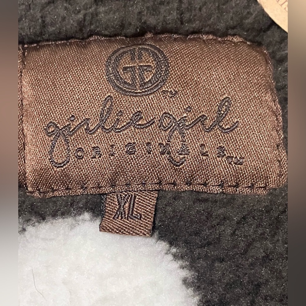 Girlie Girl Originals C.C. Exclusives faux shearling zip pullover. - Picture 4 of 10